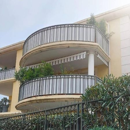 Appartement T3 agréable, proche centre et plage. Carqueiranne Esterno foto