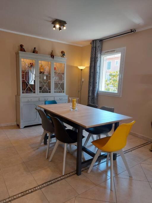 Appartement T3 agréable, proche centre et plage. Carqueiranne Esterno foto